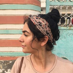 Meet your Posher, April